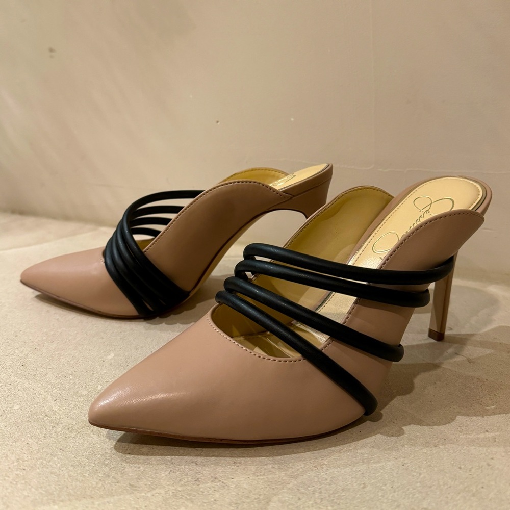 Jessica Simpson nude heels | Size 8